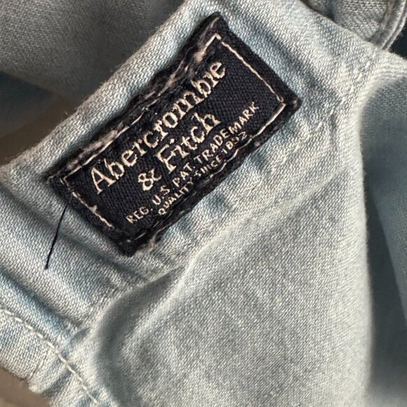 Abercrombie & Fitch Chambray Denim Button Down Shirt Small - Picture 4 of 8